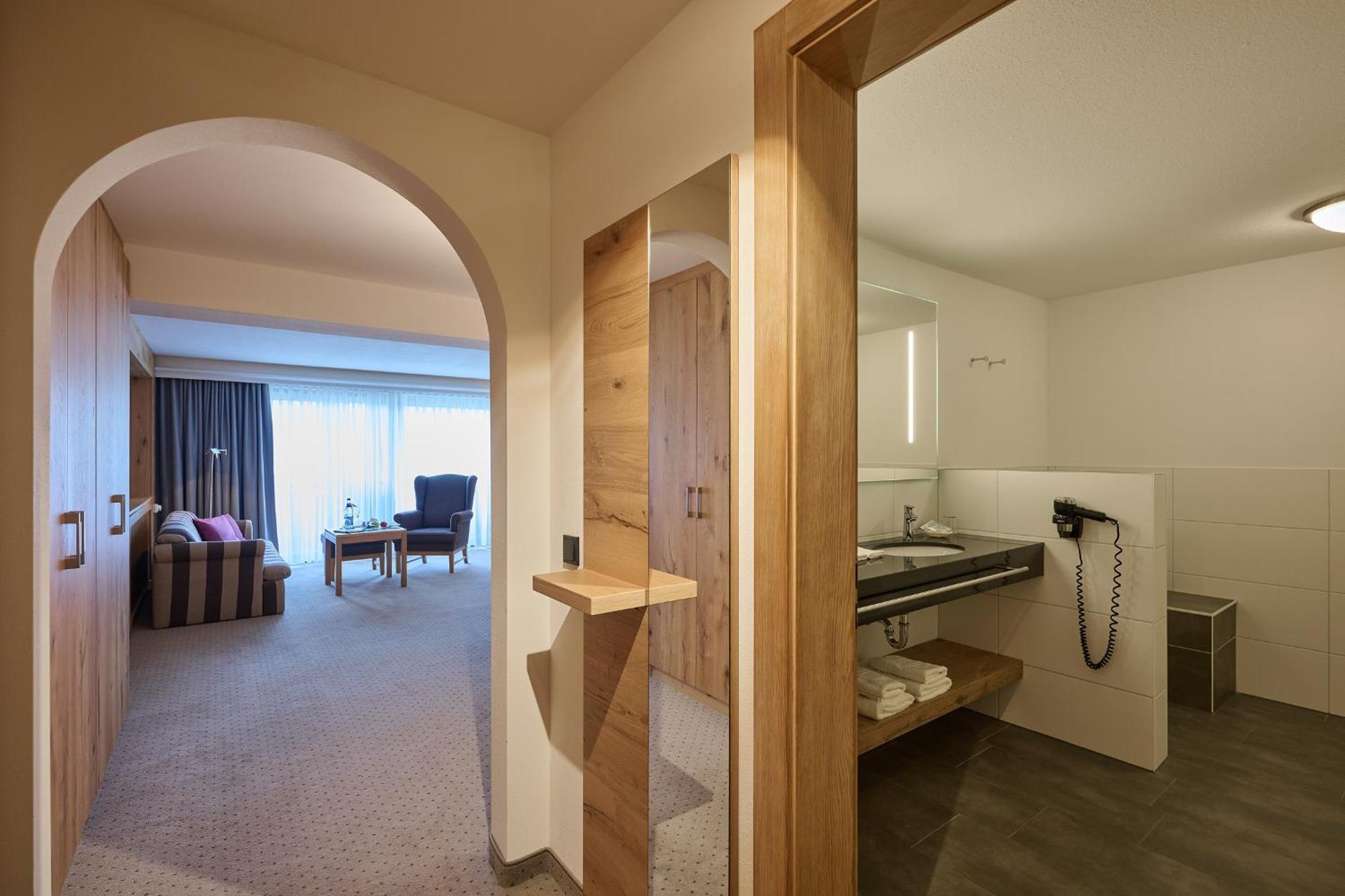 Schuele'S Wellnessresort & Spa Adults Only Oberstdorf Exterior photo