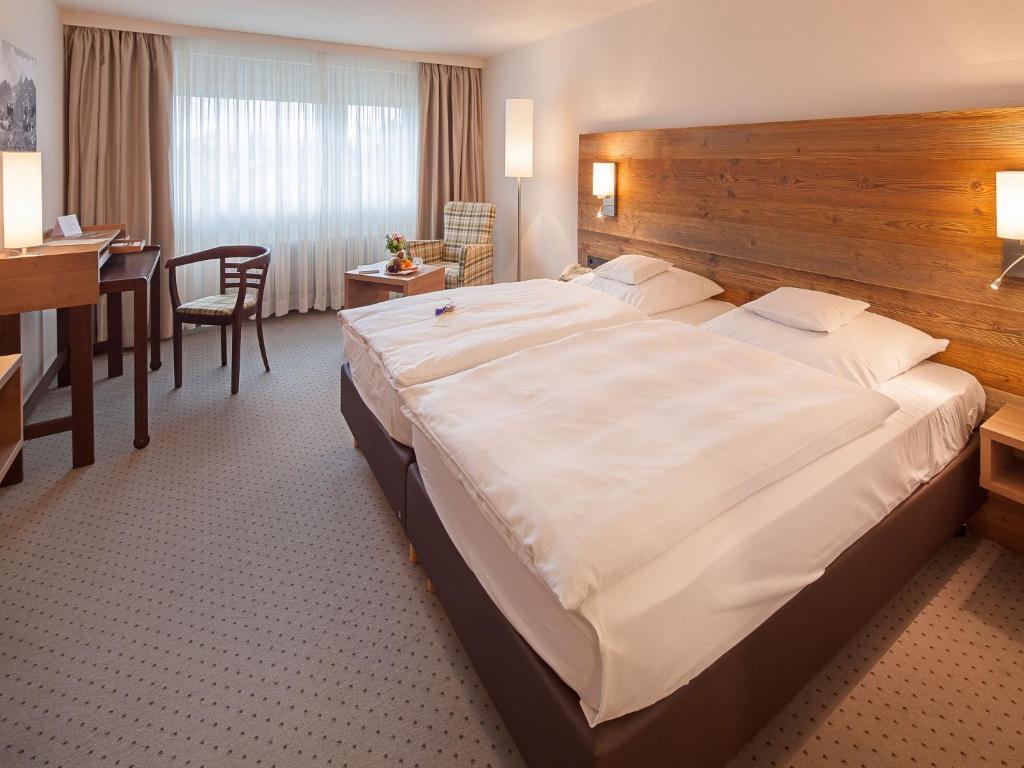 Schuele'S Wellnessresort & Spa Adults Only Oberstdorf Room photo